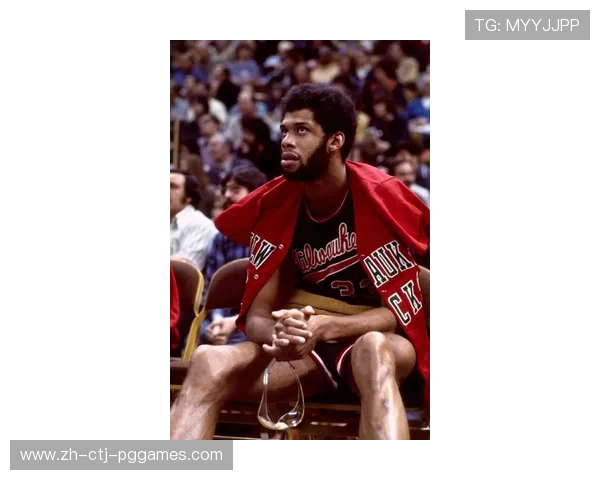 运动眼镜佩戴在篮球视力保护中的实用性解读